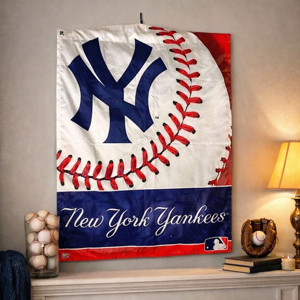 New York Yankees MLB Baseball Banner Flag Red Blue 36x27 Made USA Sports Decor‎